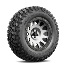 Load image into Gallery viewer, BFGoodrich Mud-Terrain T/A KM3 42X14.50R17LT 128Q