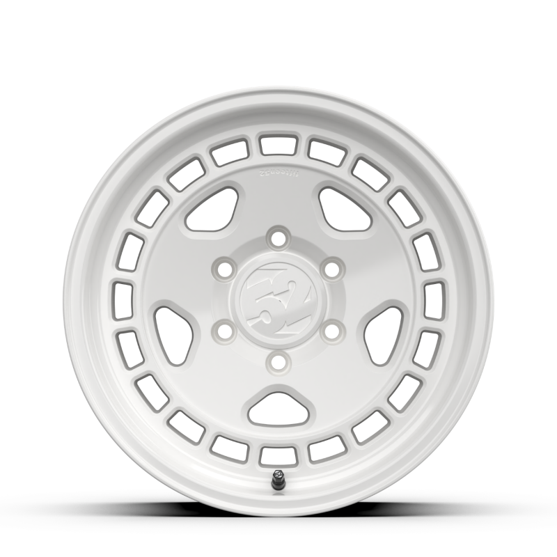 fifteen52 Turbomac HD Classic 16x8 / 6x139.7 BP / 0 ET / 106.2mm CB / 4.5in BS / Classic White Wheel